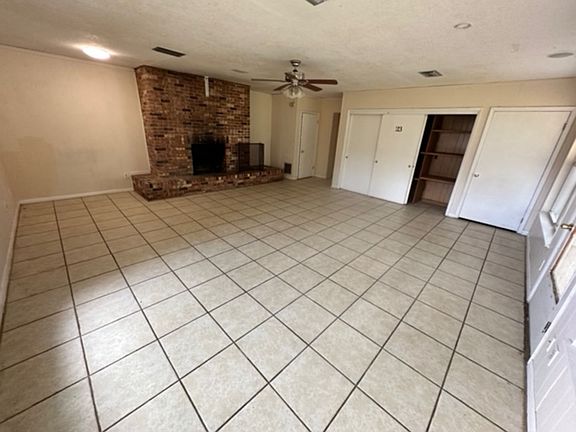 3rd image of 8353 Lawfin St S