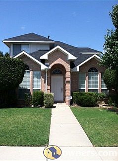 2225 Chapman