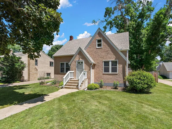 1746 Holton St, Falcon Heights, MN 55113