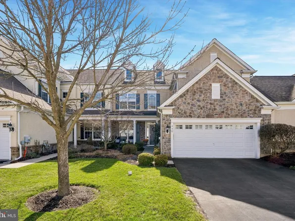 440 Primrose Dr, Lansdale, PA 19446