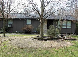 325 W Wallen Rd, Fort Wayne, IN 46825