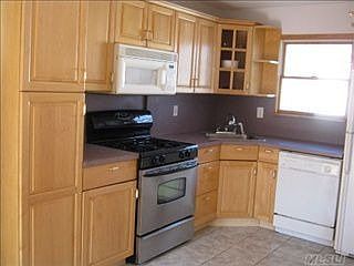 1st image of 375 Audley Ct
