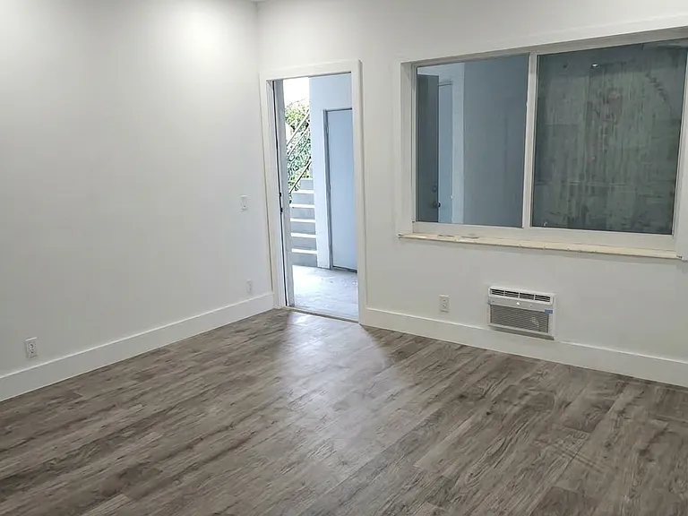 6844 Abbott Ave #7 — Photo 2
