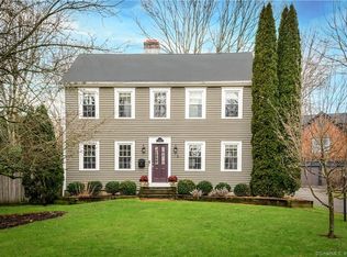 4 Abbott Ave, Ridgefield, CT 06877