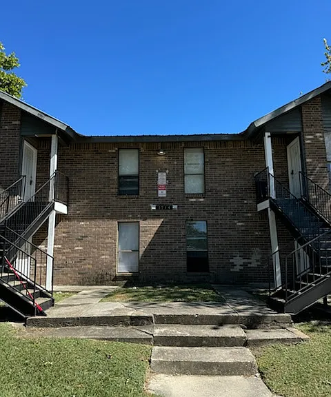 1714 Cedar Lake Dr #C — Photo 4