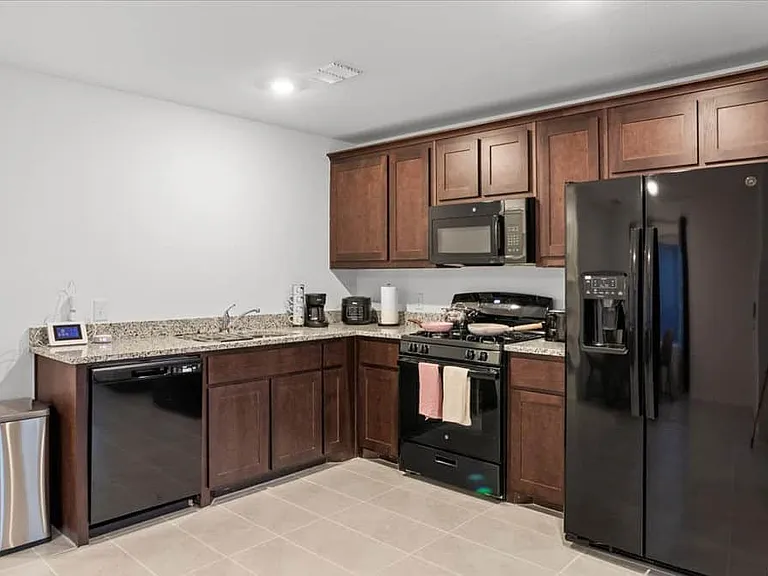 464 Eagle Wind Way — Photo 16