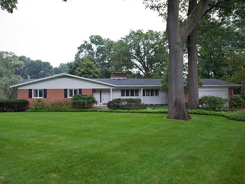 1st image of 1814 Greenbriar Dr