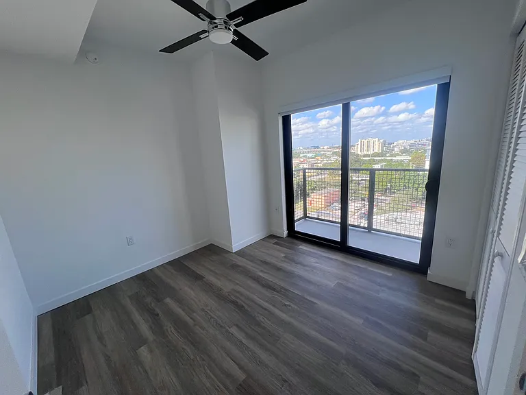 1100 N Miami Ave #C — Photo 4