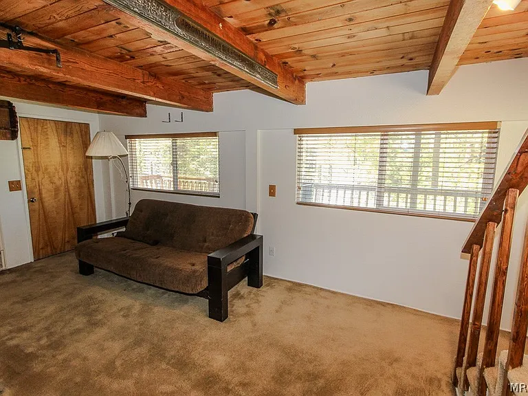 136 Mann Dr — Photo 26