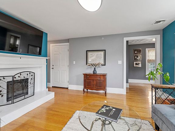 4th image of 11 Cherry St Unit 3