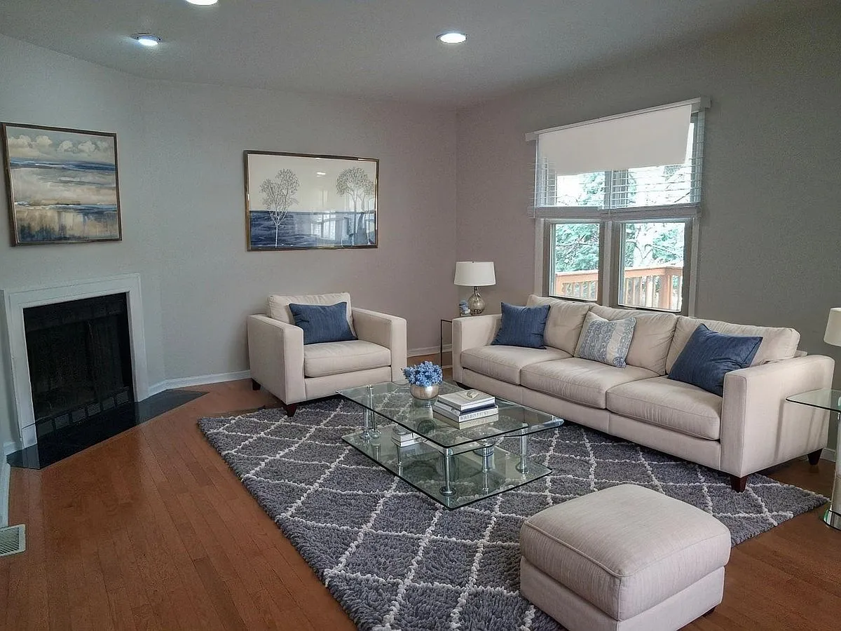 2126 Gilbert Avenue Unit B — Photo 3