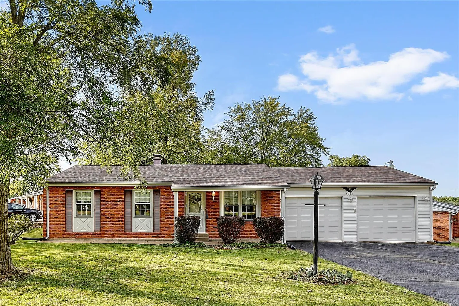 5243 Butler Hill Estates Dr photo 1