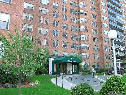 Sold by R New York | media 36