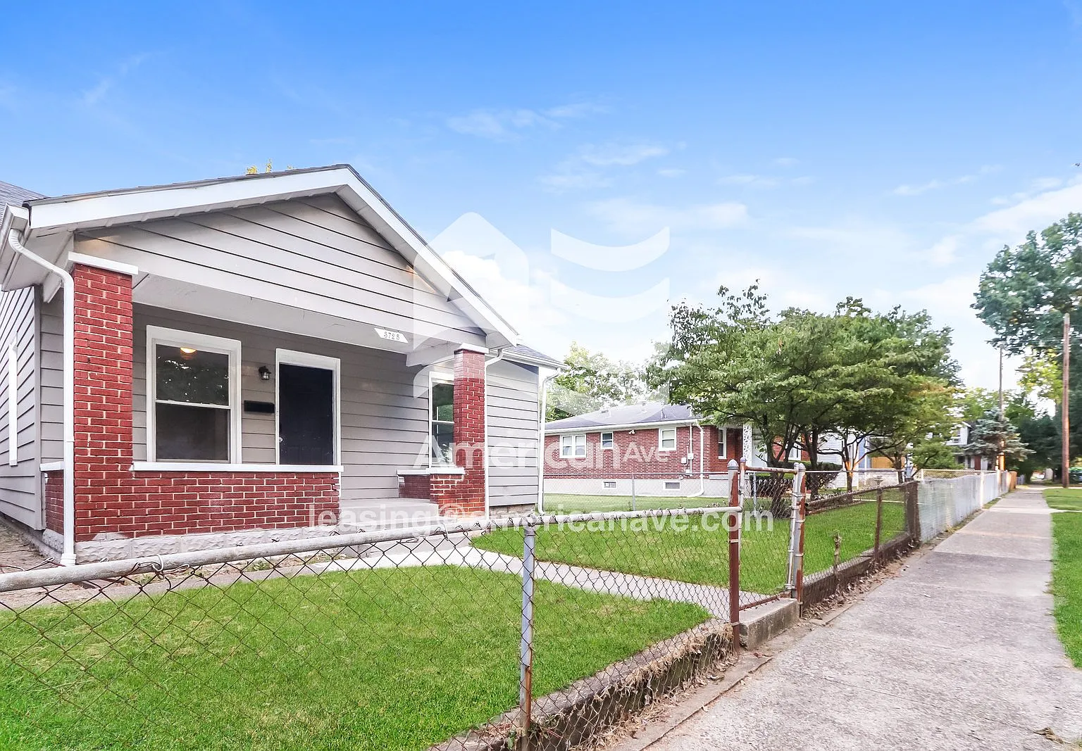 3 bed, 2.0 bath, 1092 sqft, $1,247 — Photo 2
