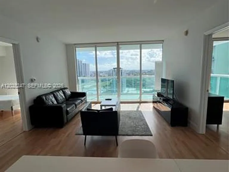 1800 N Bayshore Dr #2310 — Photo 19