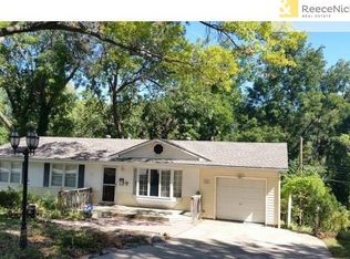 504 E Rankin Rd, Independence, MO 64055