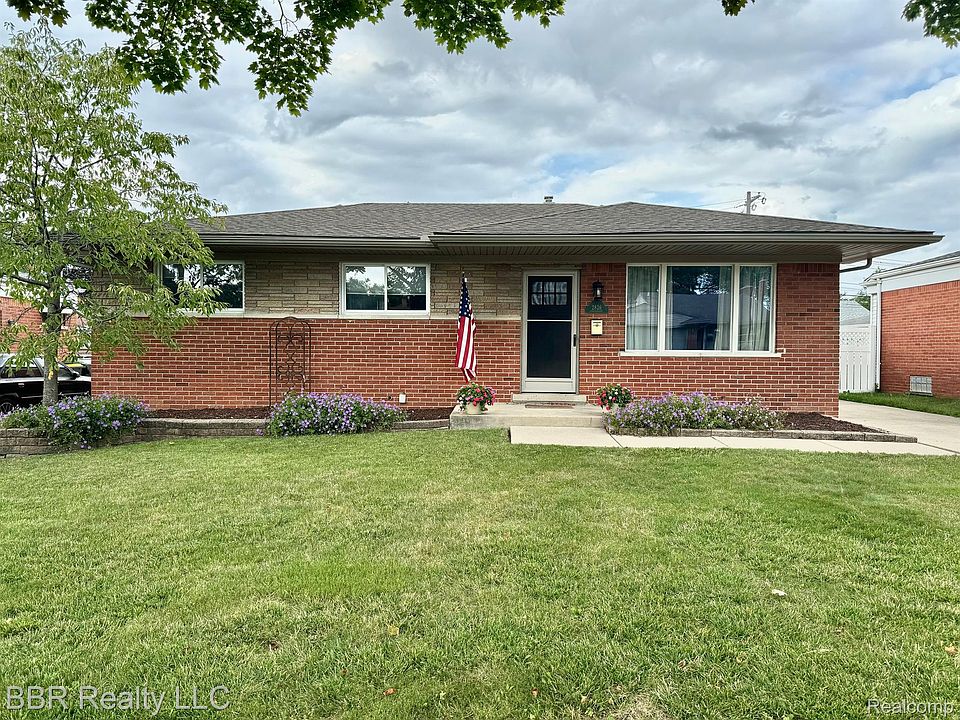 1st image of 2826 Canterbury St