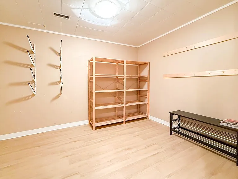 1530 McNair Dr — Photo 36
