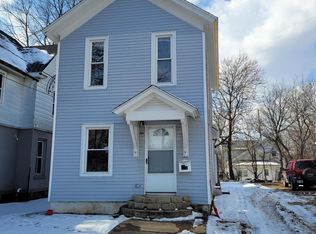 704 Martin Luther King Jr Dr, Jackson, MI 49201