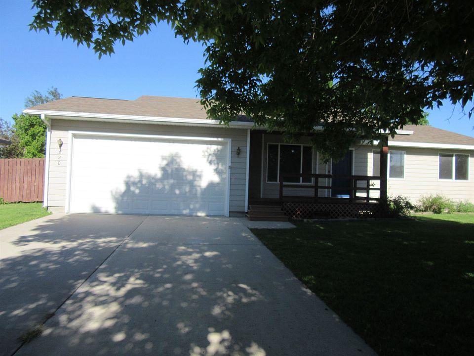 1st image of 820 Outlook Ct