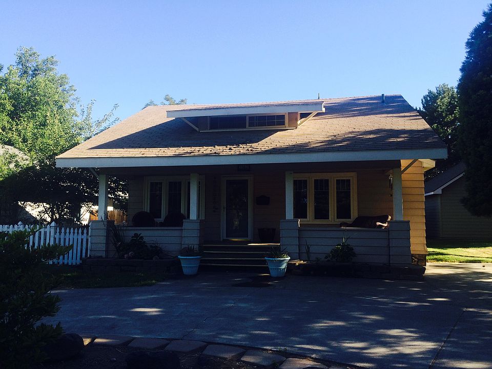 1st image of 1107 W Kennewick Ave