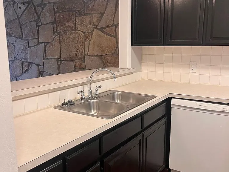 Parke East Townhomes — Photo 11