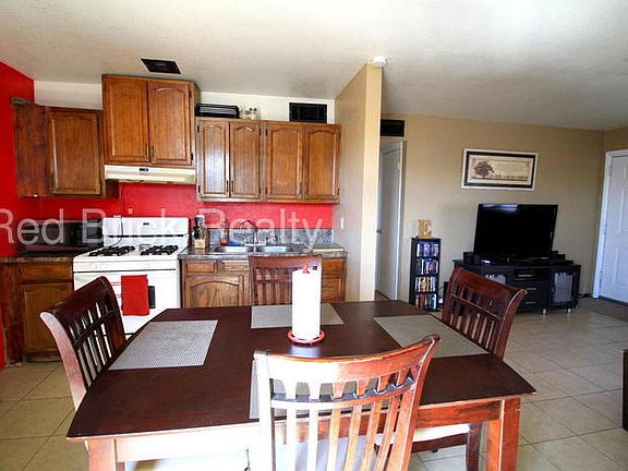 4th image of 2445 E Chipman Rd