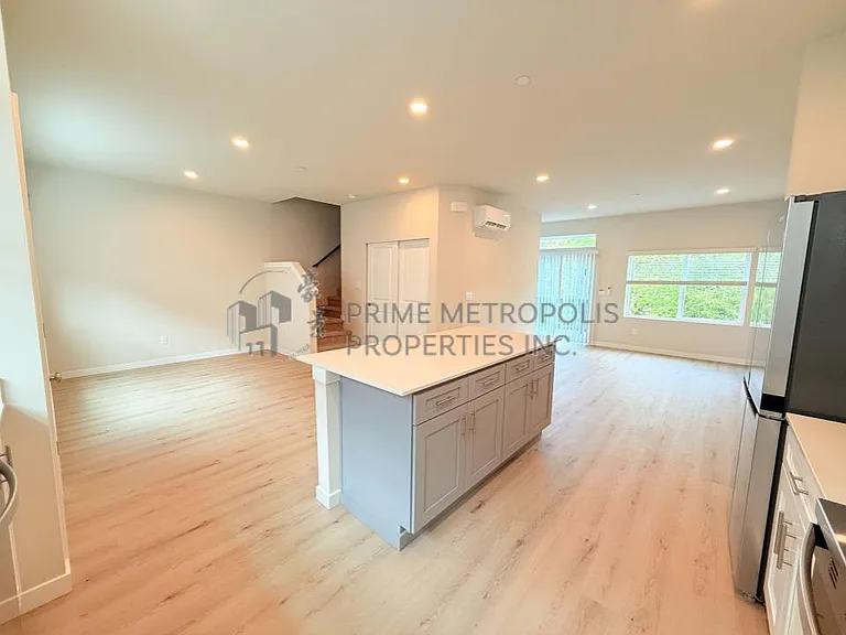 15215 35th Ave W #A6 — Photo 8