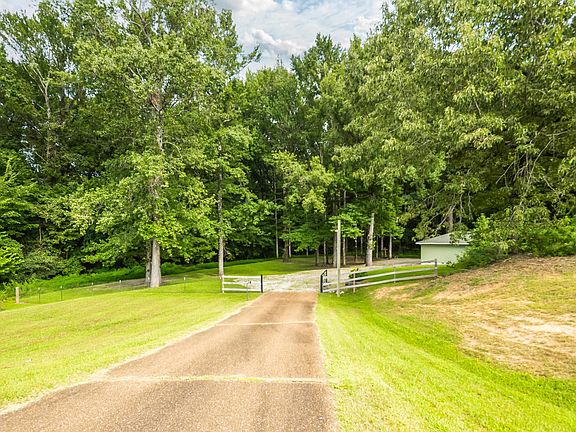 2nd image of 24585 Highway 64