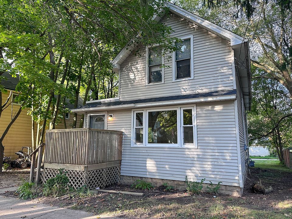 1st image of 757 Sinclair Ave NE
