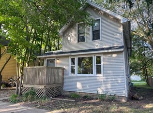 757 Sinclair Ave NE, Grand Rapids, MI 49503