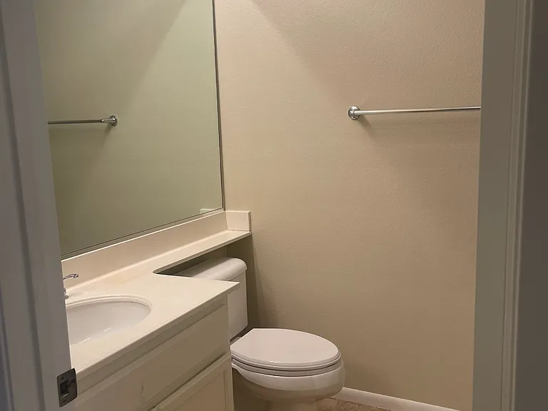 20450 Herbshey Cir — Photo 26