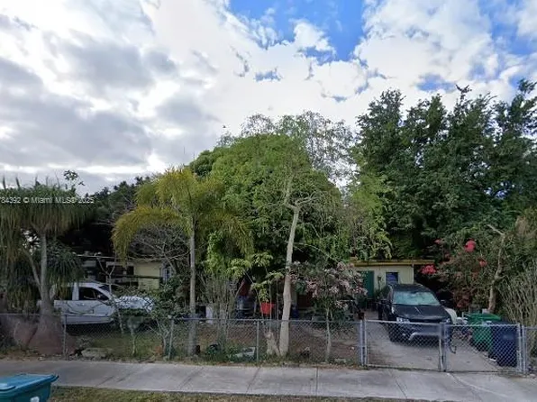 15340 Garfield Dr, Homestead, FL 33033