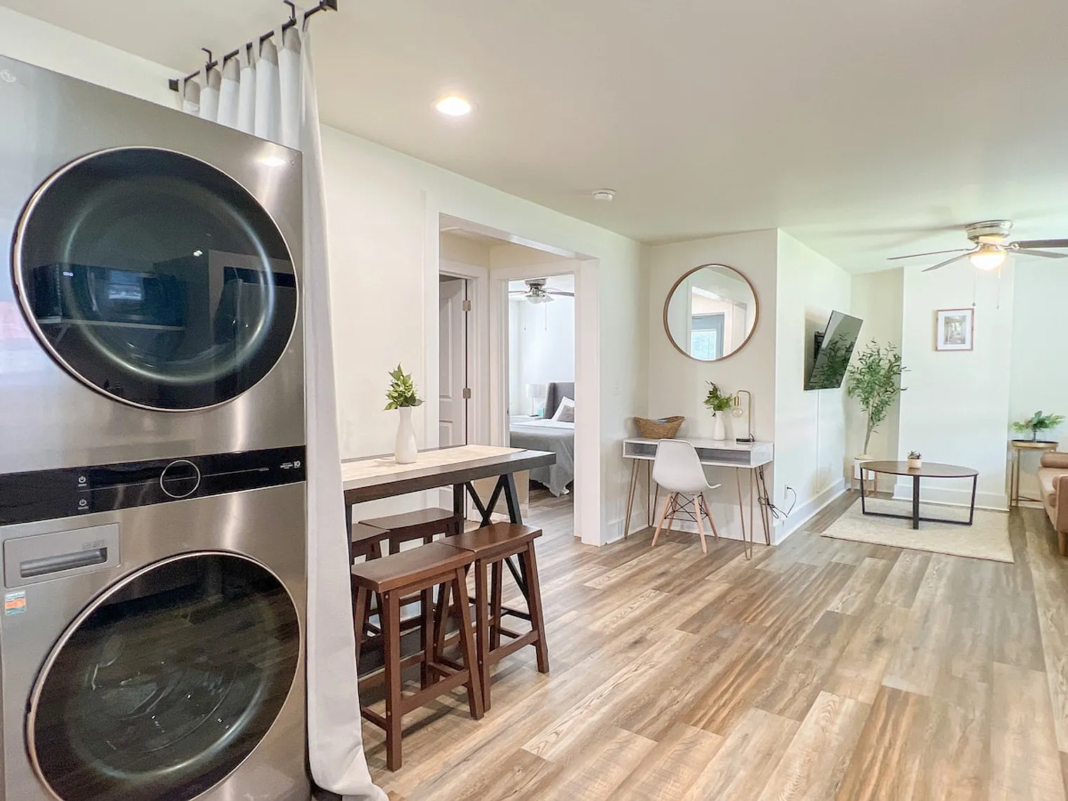 2 bed, 2.0 bath, $2,770 — Photo 3