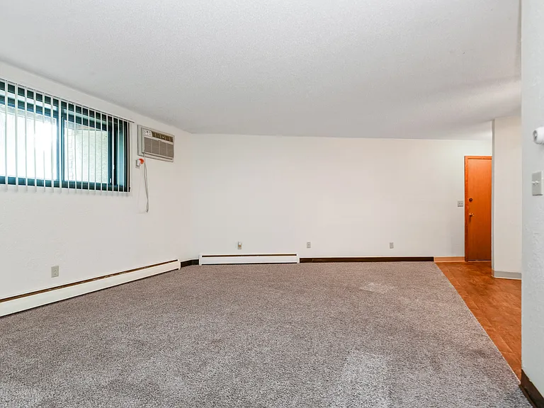 White Bear Terrace — Photo 5