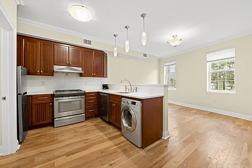 385 1st St #1 Photo 1