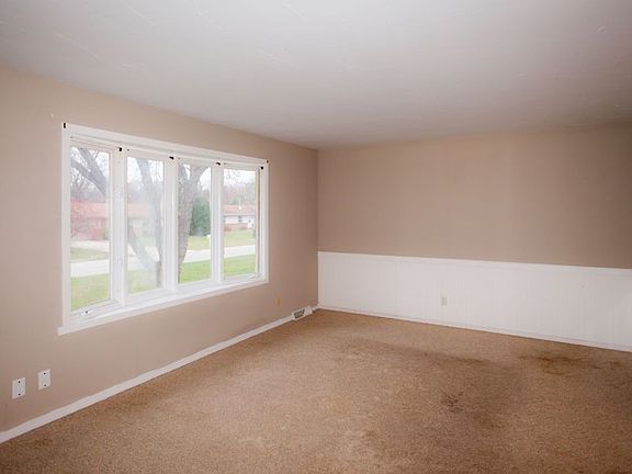 5th image of 11224 Debussey Dr