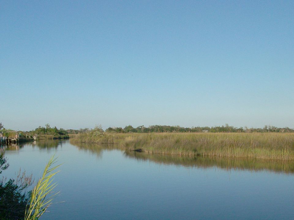 1st image of 11134 Bayou View Dr E