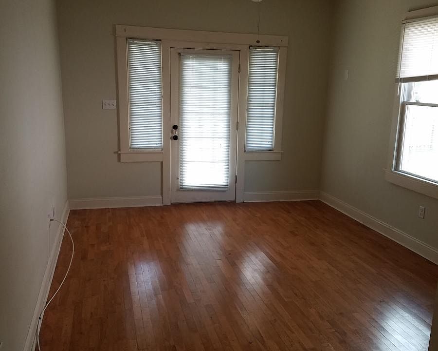 1st image of 3913 Franklin Ave