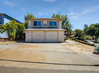 1233 Sereno Dr, Vallejo, CA 94589