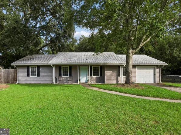 102 Richardson Ct, Saint Marys, GA 31558