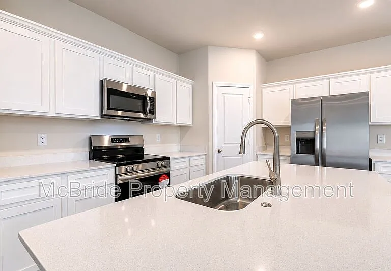 1018 Aldrich St — Photo 6