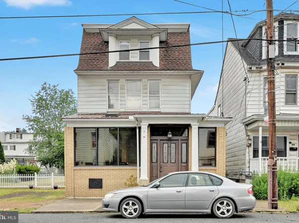 38 Valley St, New Philadelphia, PA 17959