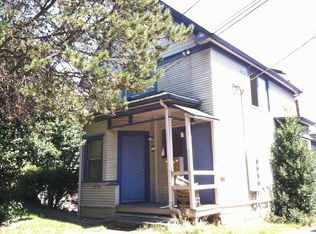 4216 Pasadena Pl NE, Seattle, WA 98105