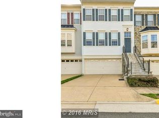2082 Capstone Cir, Herndon, VA 20170