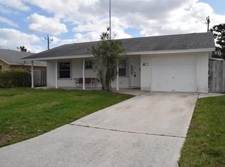 3015 Vassallo Ave, Lake Worth, FL 33461