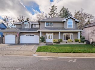 531 Ridgeway Ave, Central Pt, OR 97502