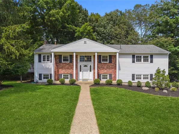 3 Lancaster Drive, Suffern, NY 10901