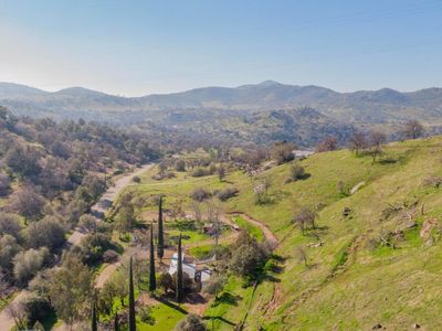 38539 Roundtree Lane, Squaw Valley, CA, 93675