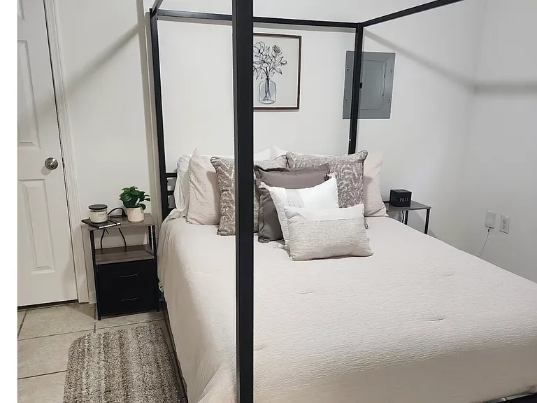256 W Roosevelt St #3 — Photo 9